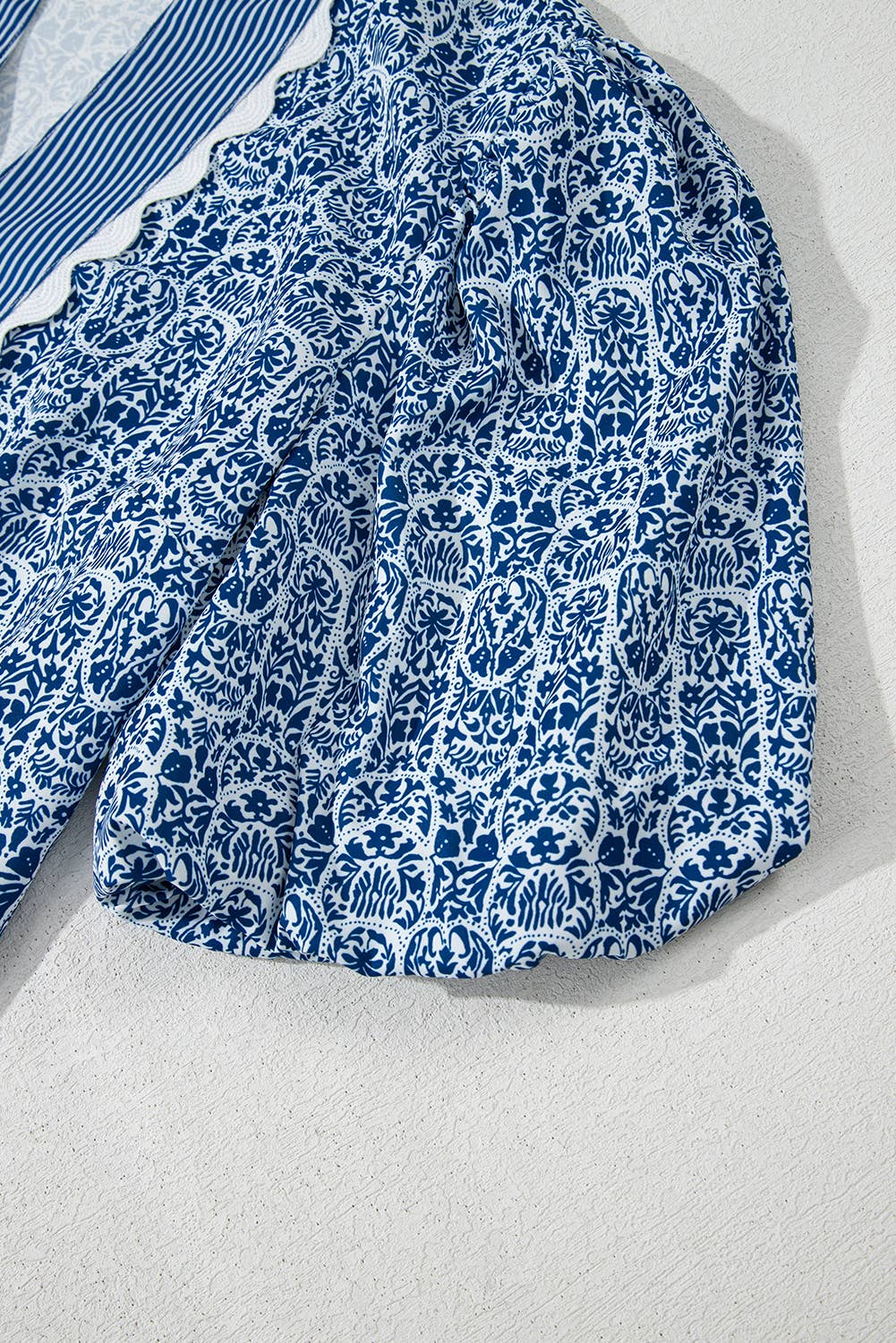 (Misses Tops) Floral Striped Print Contrast Ric-Rac Puff Sleeve Top (M-SRRP11)