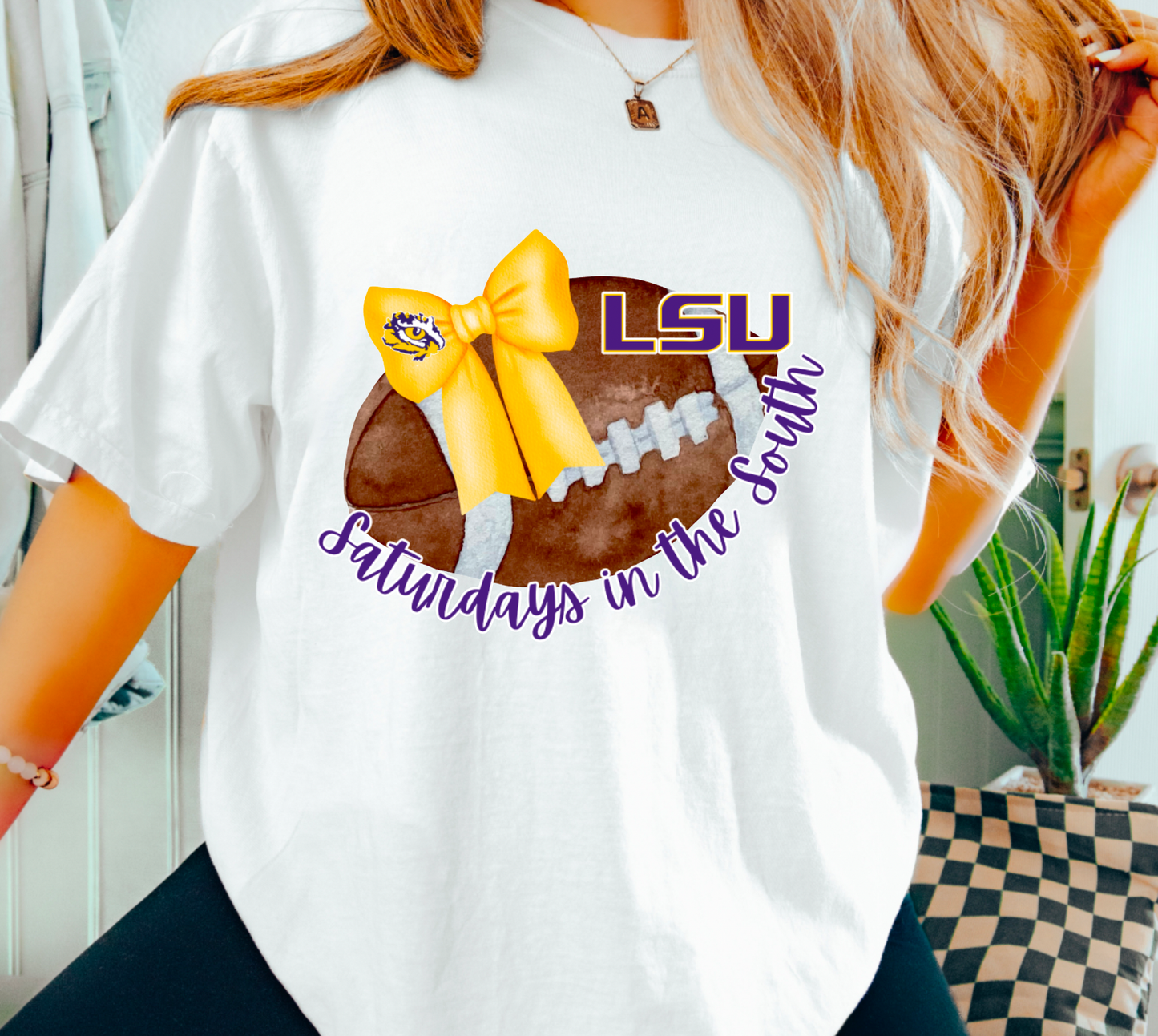 (MISSES) LSU Tigers Football Coquette Graphic Tee - M-LSUT