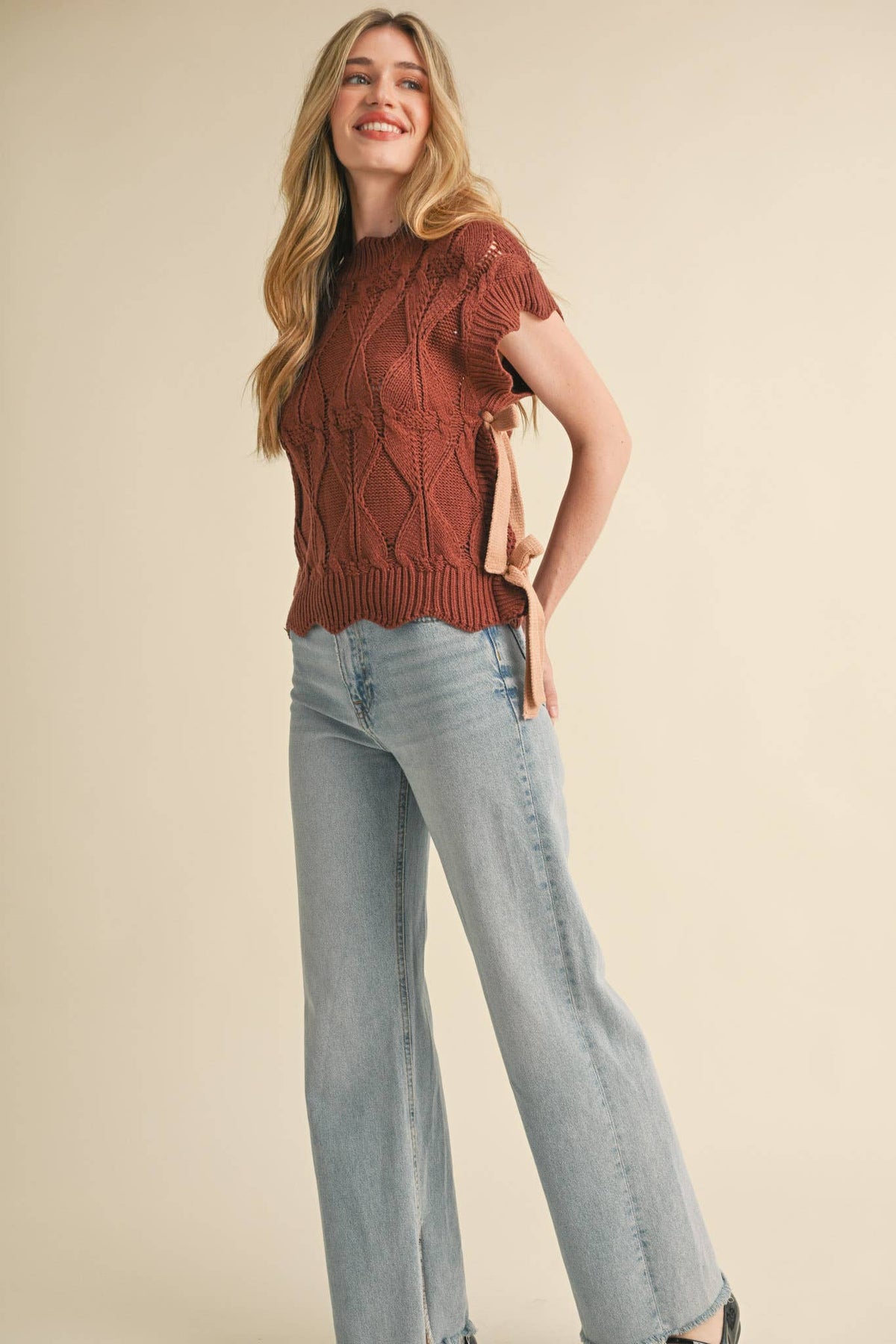(M Tops) Cropped Sweater Vest (M-CV21)