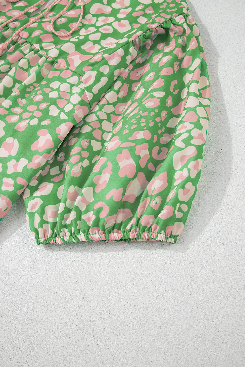 (Plus Tops) Floral Tassel Tie Split Neck Puff Sleeve Blouse (P-TTF11)