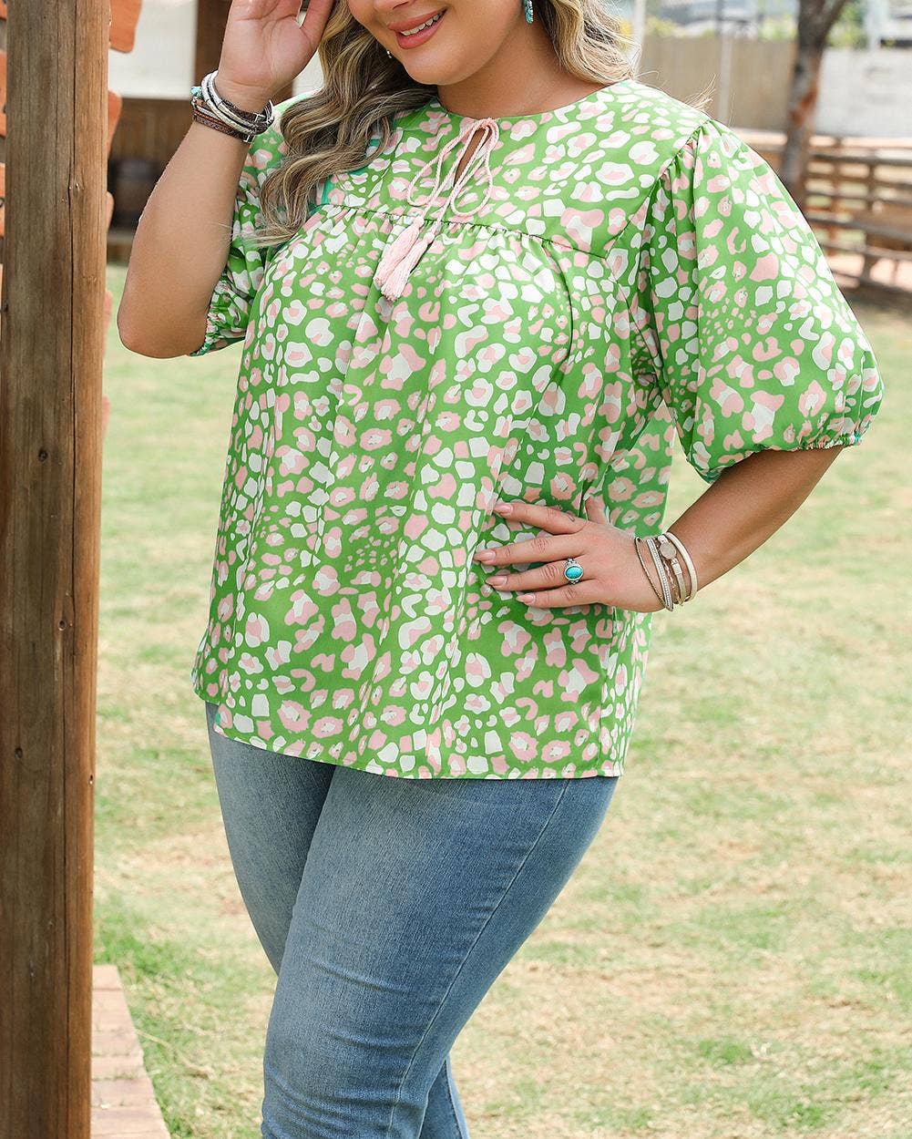 (Plus Tops) Floral Tassel Tie Split Neck Puff Sleeve Blouse (P-TTF11)