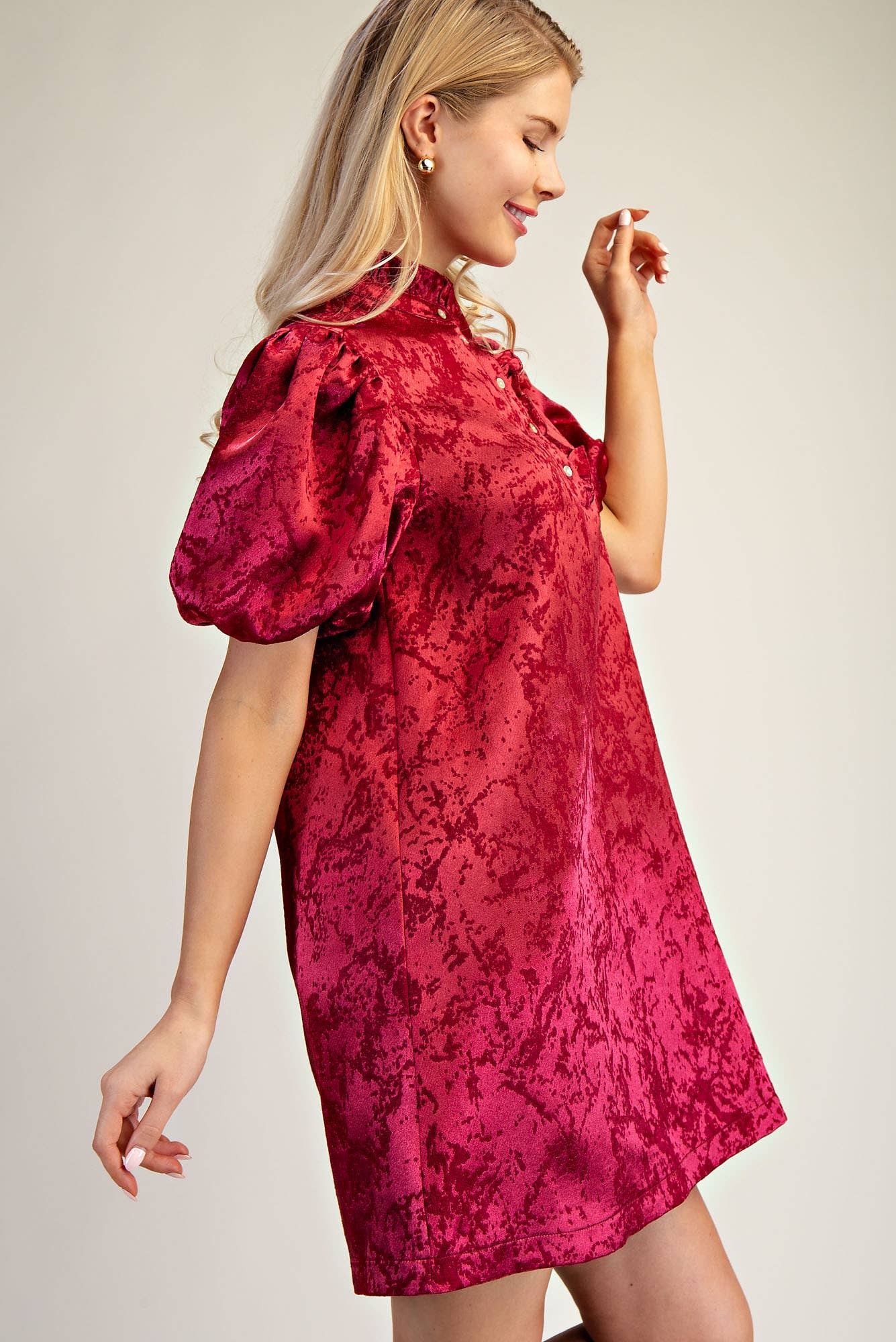 (M Dresses) Ruffle Neck Puff Sleeve Mini Dress (Silver & Burgundy) (M-RMD2)