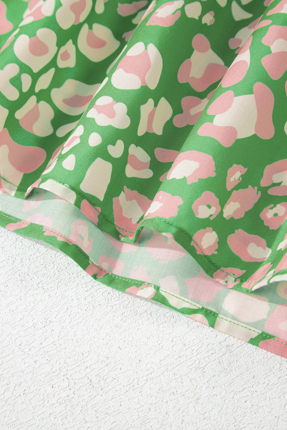 (Plus Tops) Floral Tassel Tie Split Neck Puff Sleeve Blouse (P-TTF11)