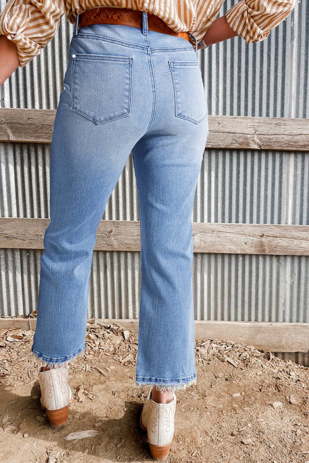 (M Pants) High Waist Flared Jeans (M-HWFJ07)