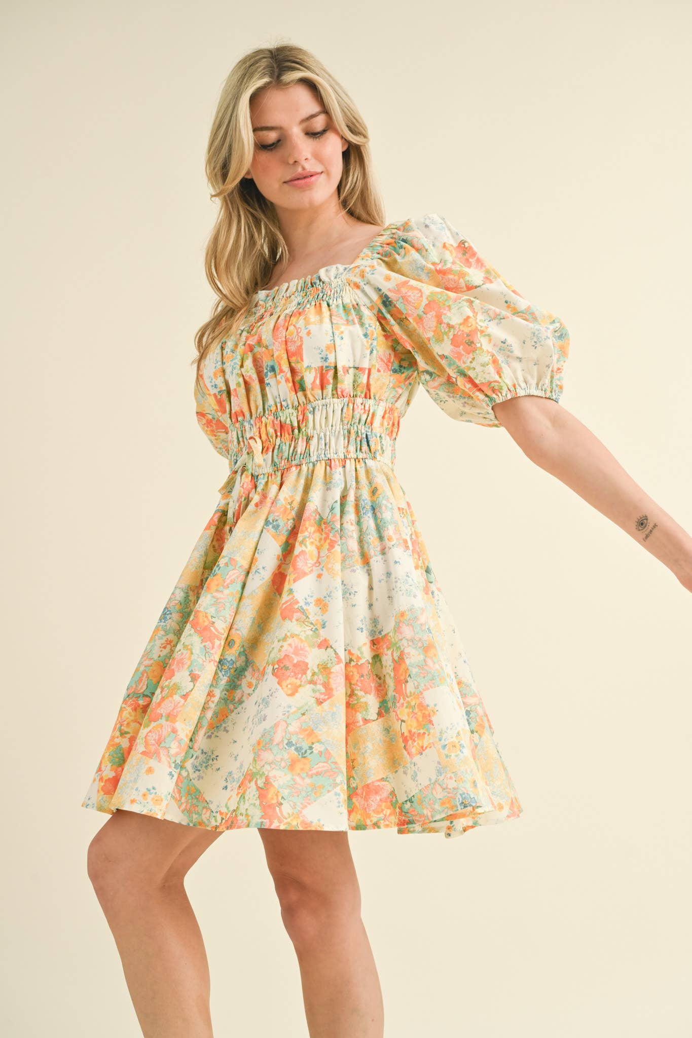 (M Dresses) Exclusive Print Floral Puff Sleeve Mini Dress (M-CD21)