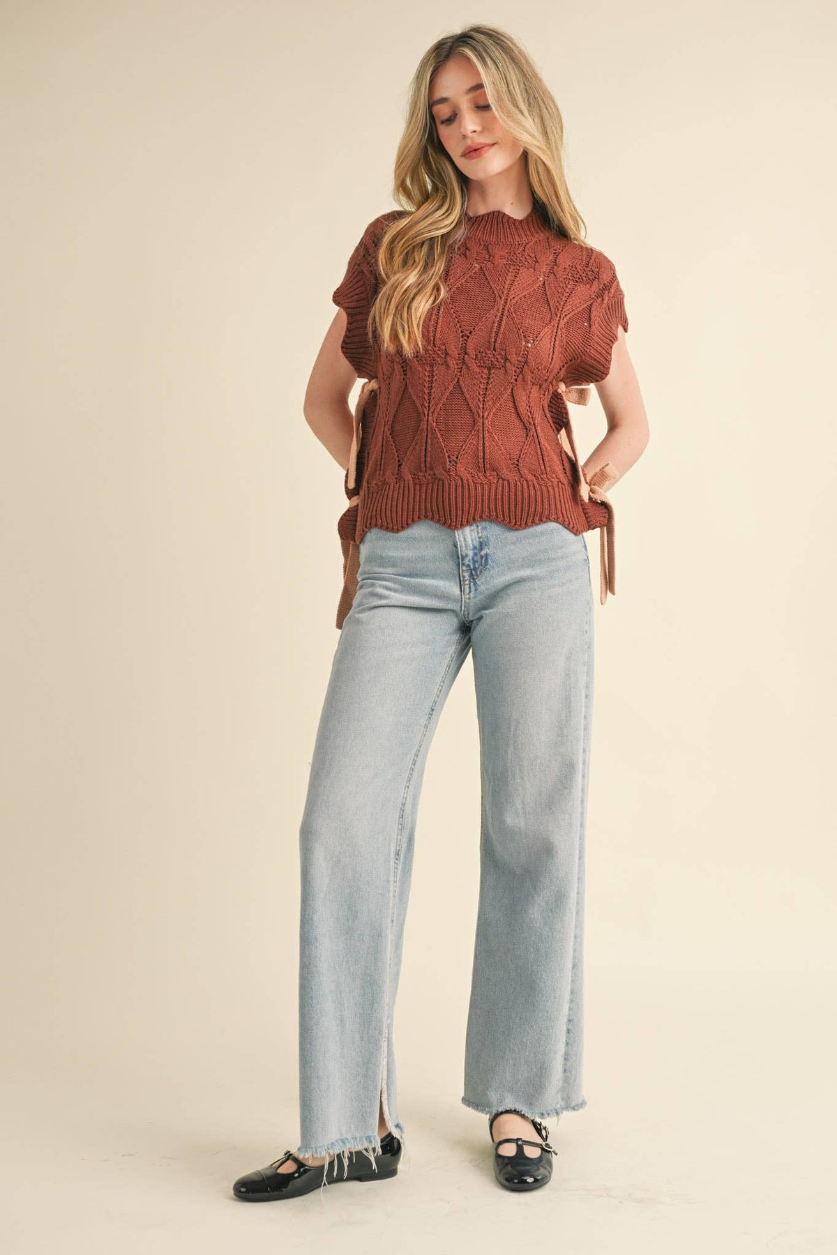 (M Tops) Cropped Sweater Vest (M-CV21)