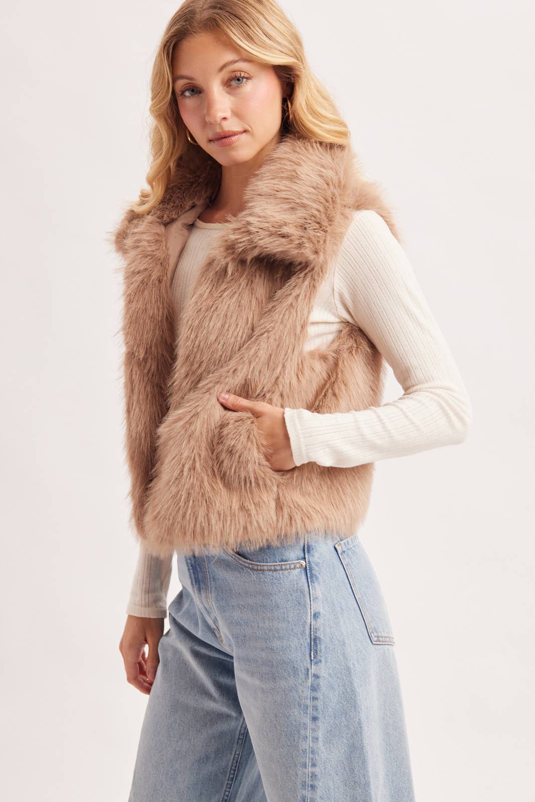 (M Tops) Faux Fur Vest (M-FV50)